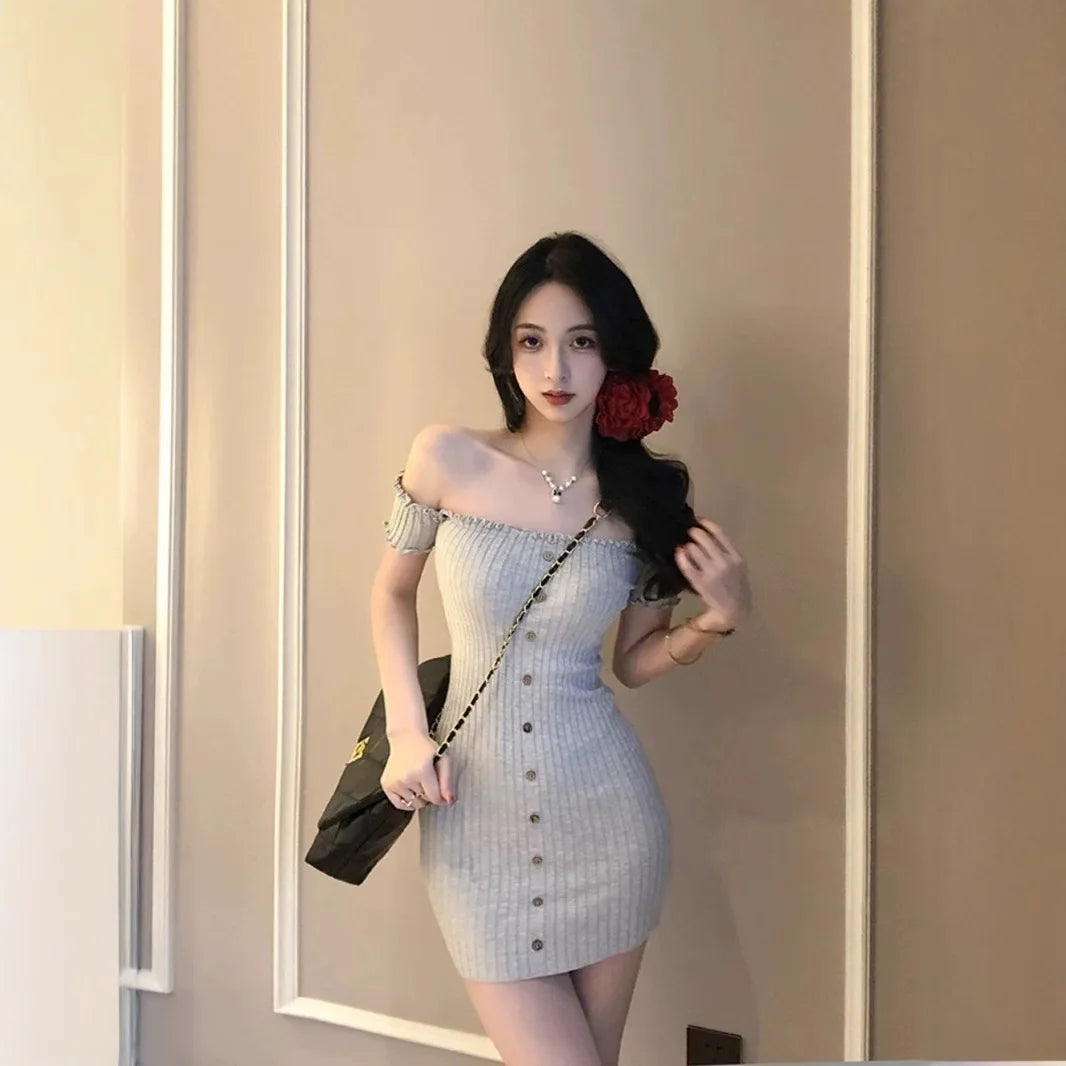 2026 New Summer Women's Knitted Short Sleeve Dress Atmosphere Style Outfit Petite Waist Trimming Slim Fit Hip Wrap Short Dress