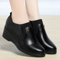 Women's 2025 Spring and Autumn New Soft Leather Middle Heel Thick Soled Leather Shoes Soft Soled Non Slip Single Shoes