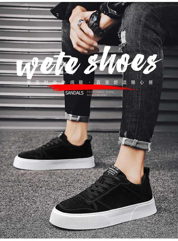 Men's sports soft-soled breathable and comfortable sneakers are trendy to pair with fashionable casual sports shoes