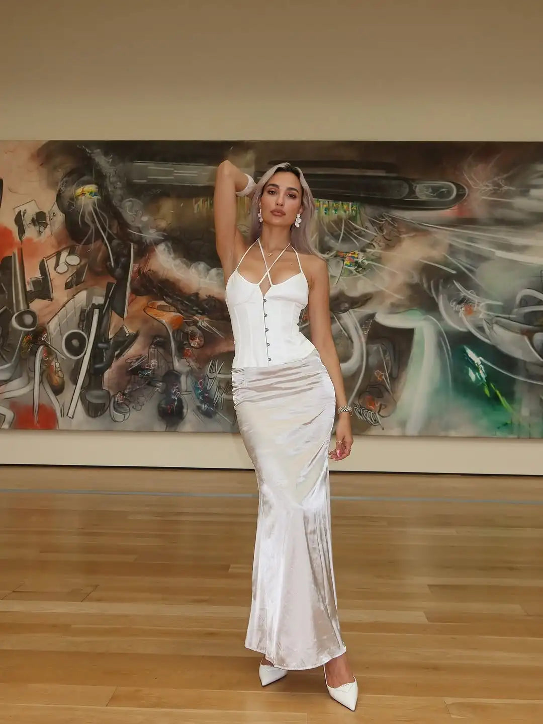 Guz White Satin Corset with Adjustable Back Straps, Slimming and Elegant Style, Strapless V-Neck Top, White Bodycon Skirt with Safety Shorts Design, Sexy Hot Girl Outfit