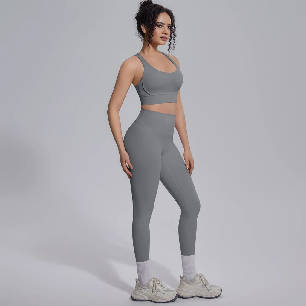 New Yoga Set for Woman Summer Gym Sports Running Bra Top Breathable Peach Buttocks Women Leggings Solid Color Yoga Set