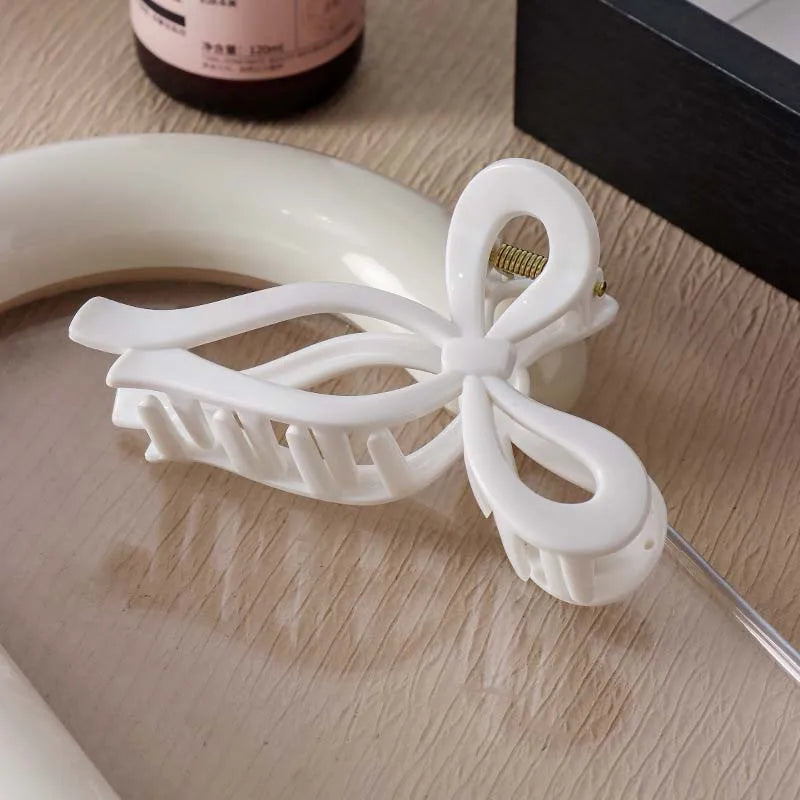 NEW Soft Silicone Bowknot Shark Clip Safe and High-end Anti Fall Claw Clip Trendy Hair Claw Hair Accessories for Women Girls