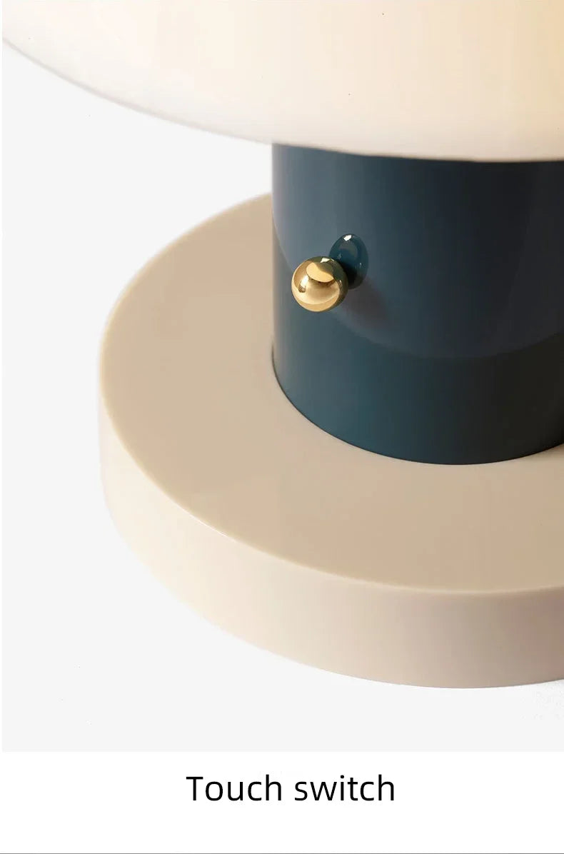 Nordic Danish Retro Small Table Lamp Charging Touch Desk Decoration Warm Atmosphere Mushroom Lamp Bedroom Bedside Lamp LED