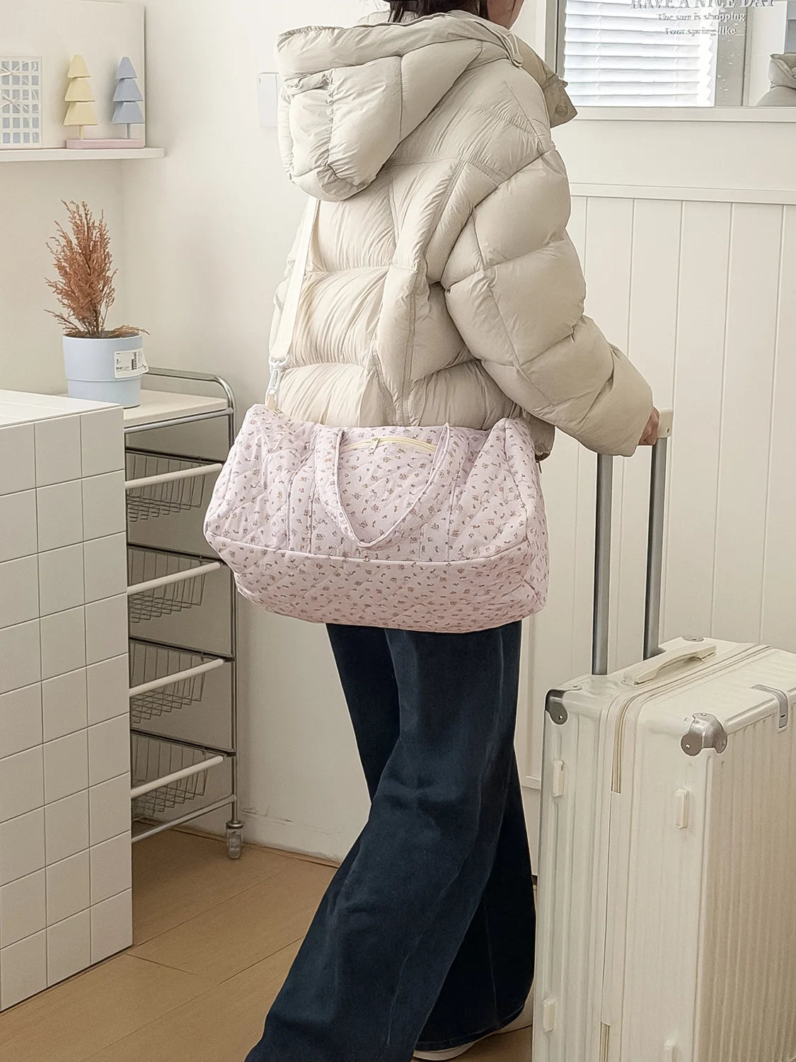YT large-capacity lightweight luggage bag, hand-held crossbody Boston bag, small floral quilted travel bag, ins style