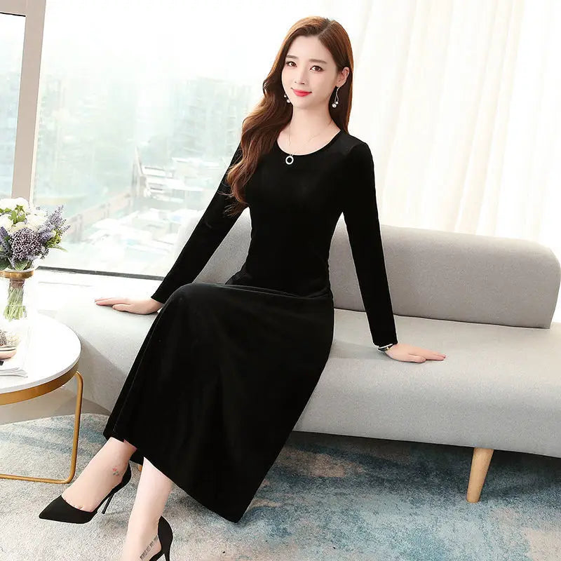 Elegant Long Velvet Dress Women's Autumn Winter New Style Knee-Length A-Line Skirt Polyester Fabric Regular Sleeve round Neck