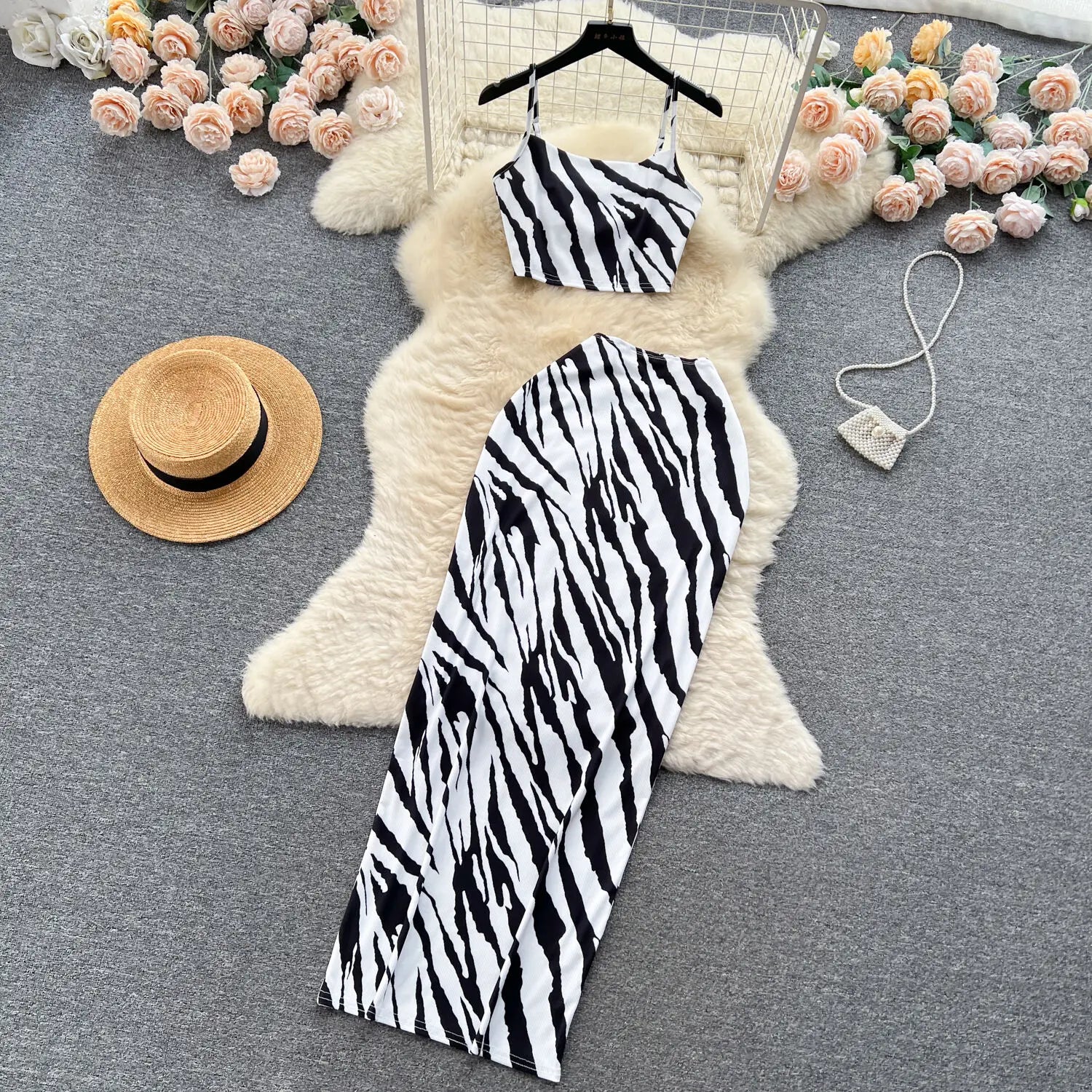 Retro Style Printed 2 Pieces Set for Women Fashion Summer Sleeveless Cropped Camis Top + Elastic Waist Bodycon Long Skirt Suits