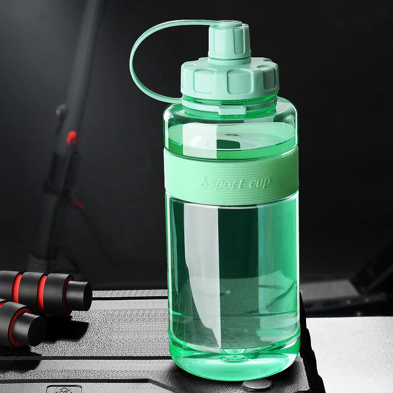 Large-capacity water cup heat-resistant with straw summer outdoor portable sports water bottle fall-proof