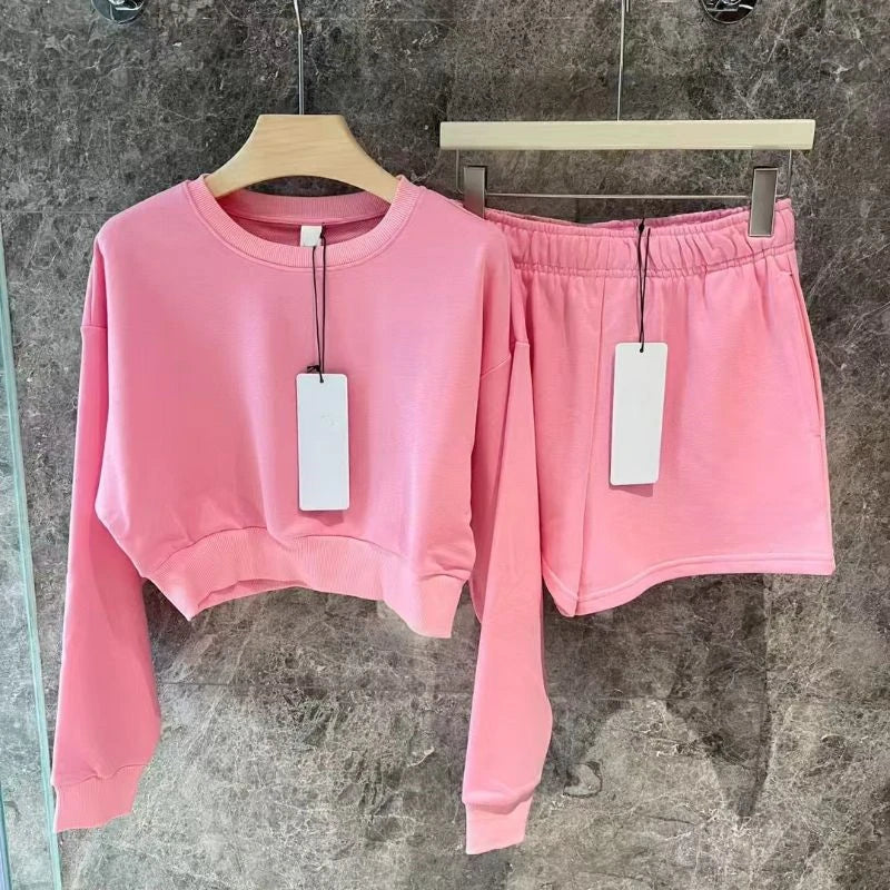 2025 New Women's Round Neck Short Hoodie Paired with Elastic Waist Shorts Sports Two-piece Set