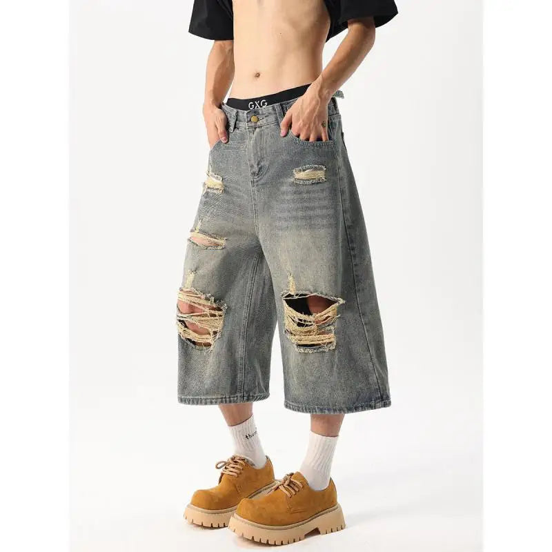 Men's Distressed Loose Fit Straight Leg Denim Capri Pants Casual Summer Jeans Ripped Details Trendy Casual Wear