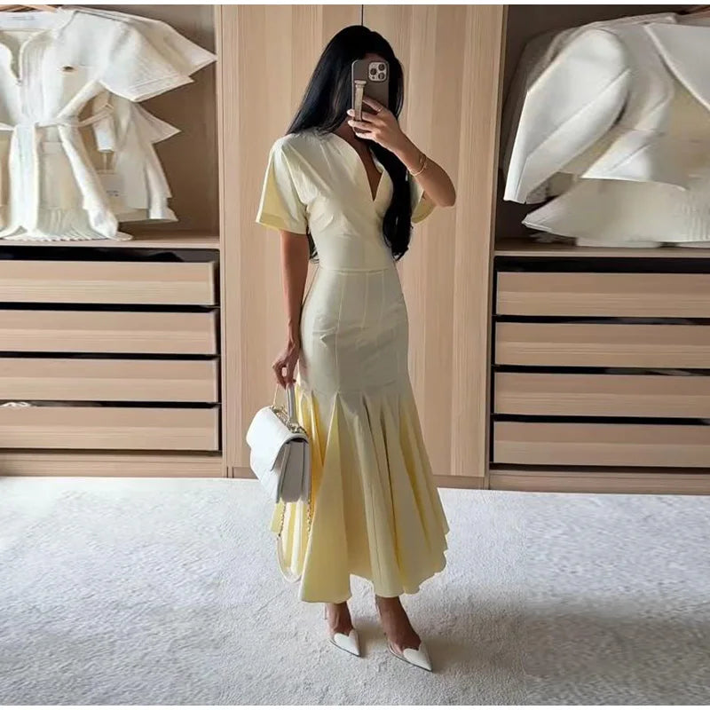 Elegant Pleated Waist-cinching Long Dress Women's Sexy V-neck Short Sleeve Bodycon Dresses 2026 Summer New Lady Solid Robes