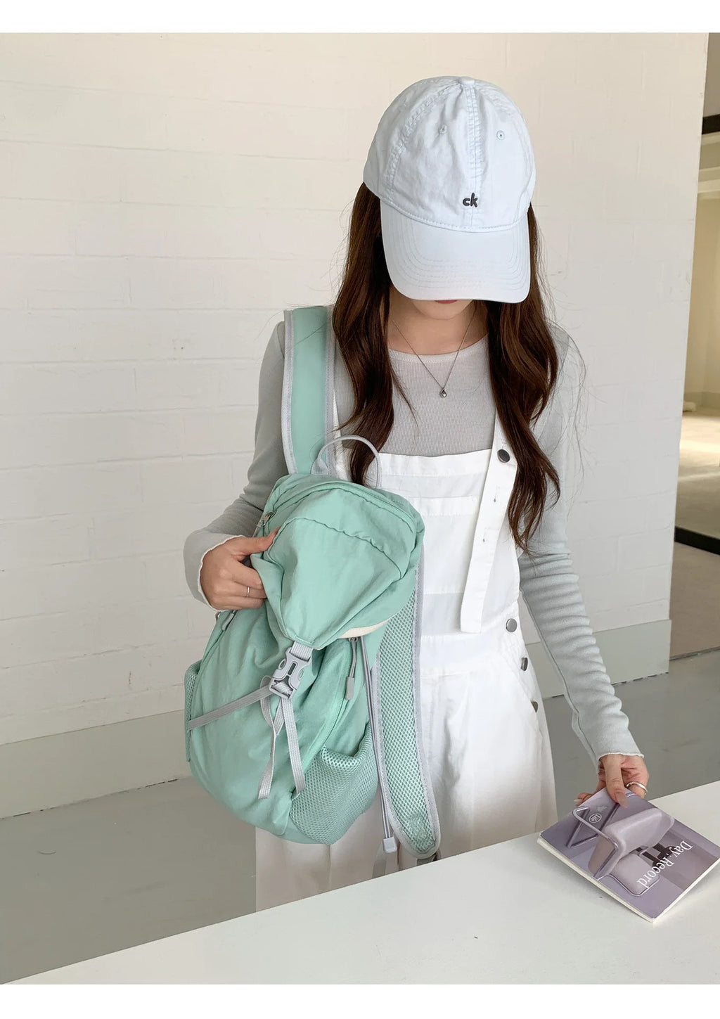 Women Outdoor Sports Backpack With Large Capacity Lightweight Nylon Backpack Suitable Casual Versatile Camping Travel Bag Unisex