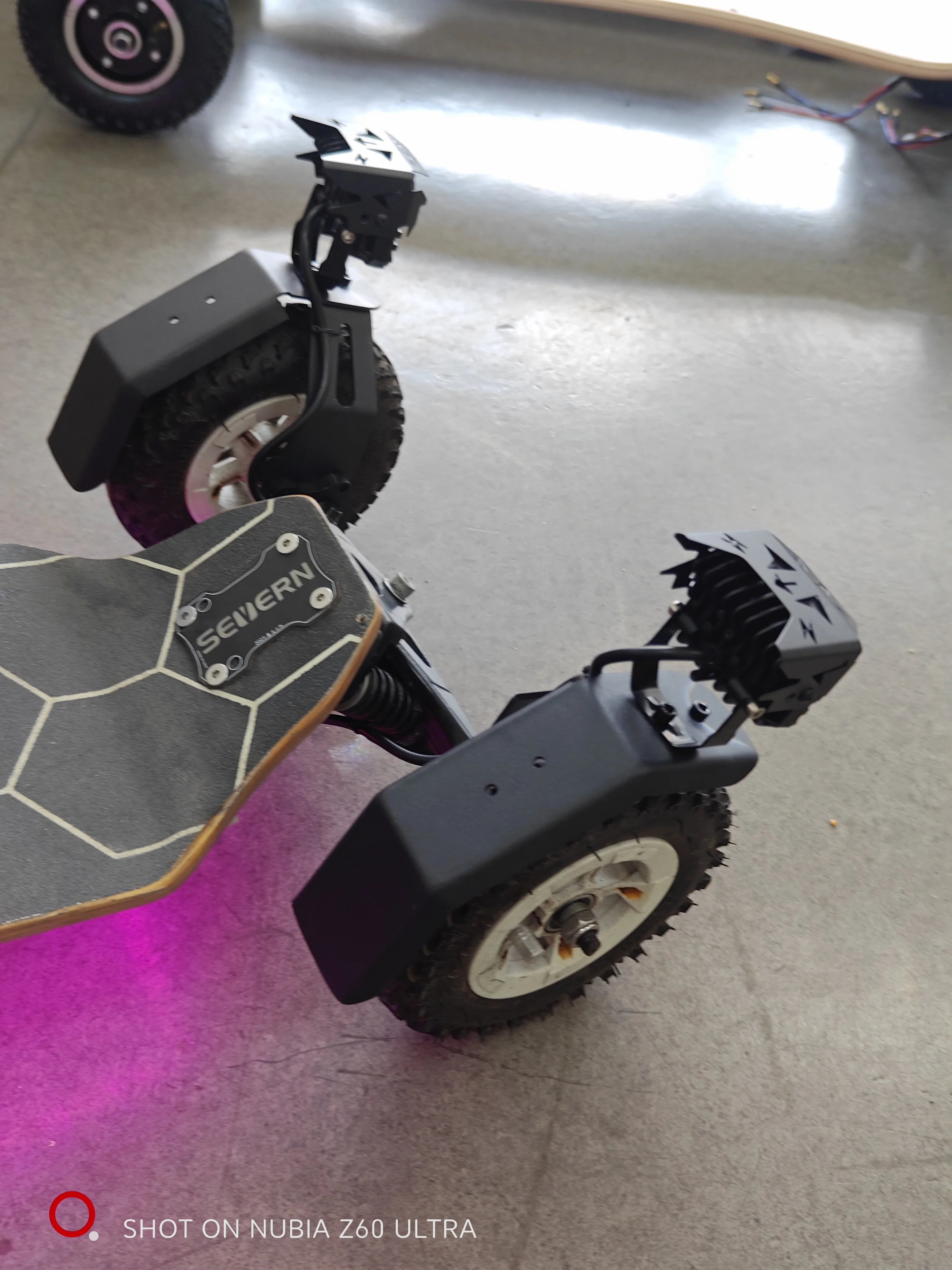 2025 new electric off-road skateboard fender waterproof board