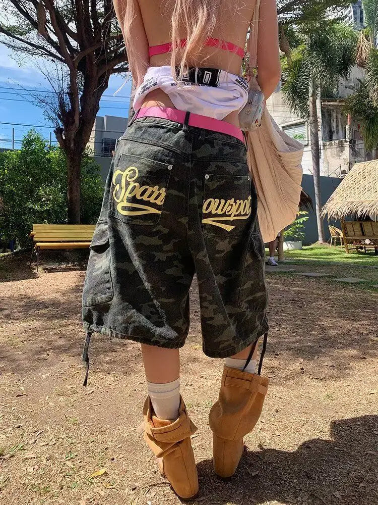 American Vintage Camouflage Print Denim Calf-Length Pants Women Streetwear Y2k Retro Versatile Lace-Up Cropped Jeans 2026