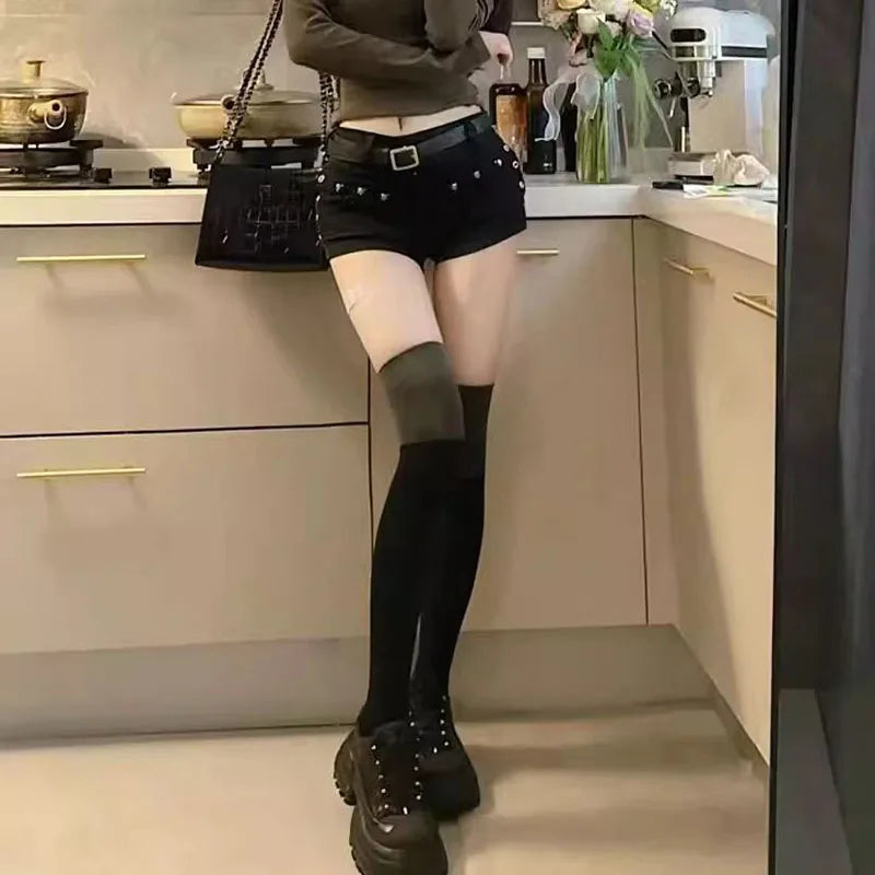 American Sexy Low Waist Black Shorts Women Skull Rivet Streetwear Y2K Denim Super Shorts Woman Punk Night Club Girls Short Jeans