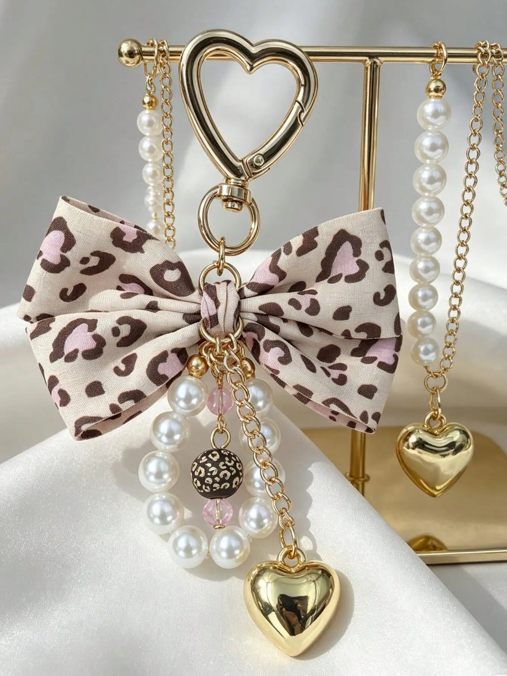 Leopard Print Bow Keychain Heart Pendant Women's Bag Simple Charm Pearl Keychain Beaded Charm Gift For Women