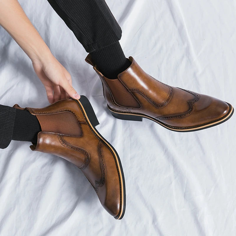 Genuine Leather Shoes Chelsea Boots for Women Retro Carved Boots Round Toe Ankle Boots British Style Women Shoes Winter/Autumn