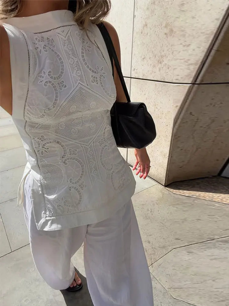 Fashion Openwork Embroidery Solid Women's Top Sleeveless Waist Cinching Tops Chic 2026 Summer New High Street Wear Lady Clothing