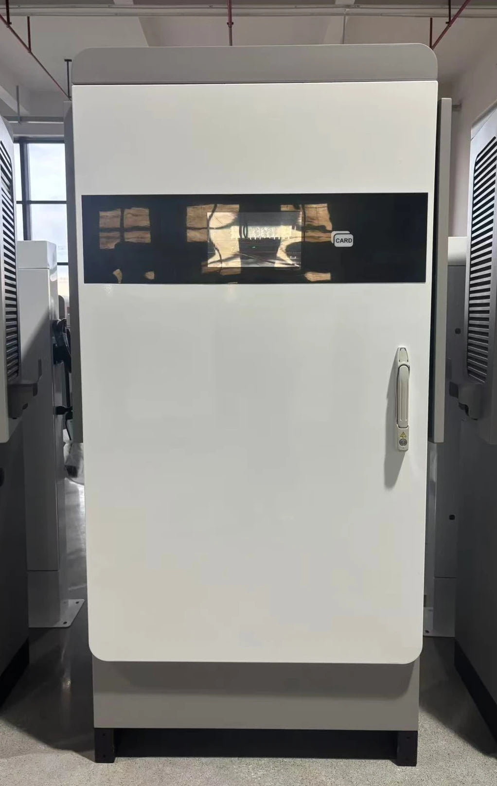 120kw 160kw High-Power EV Charging Station 250A Phase 3 Car Charger with 5m Cable Floor-Mounted for Electric Car