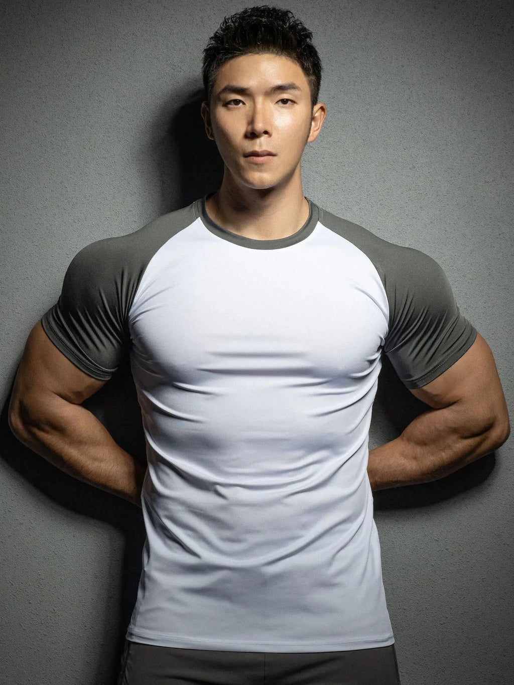 2024 Men Casual Compress Sports T-shirt Summer New gym Fitness Bodybuilding male Workout Short Shirts fashion Short Sleeves Tees