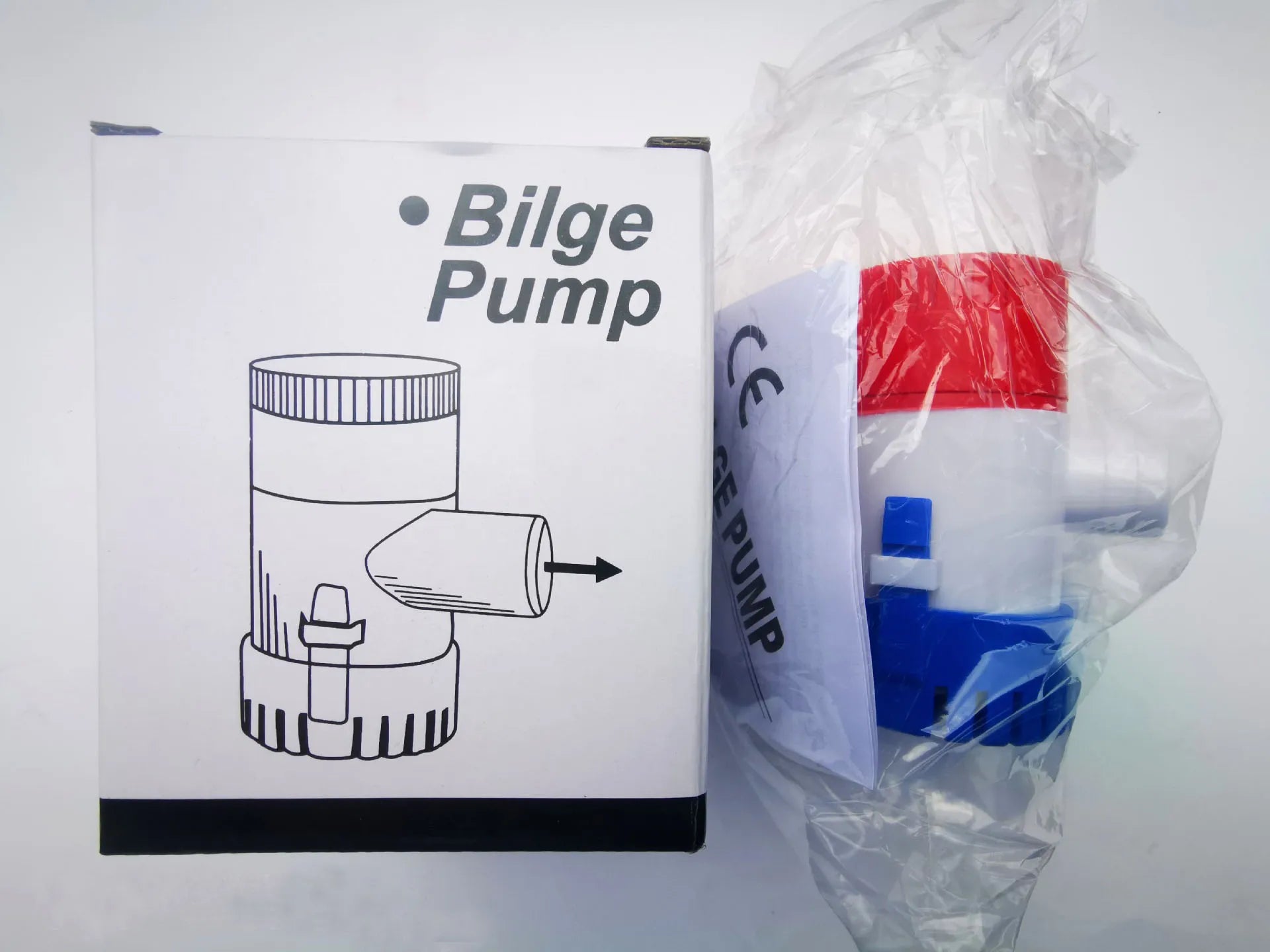 Hot 12V Vacuum Water Pump Submersible Marine Boat Bilge Pump 1100GPH Water Pump Used In Boat Seaplane Motor Homes Houseboat