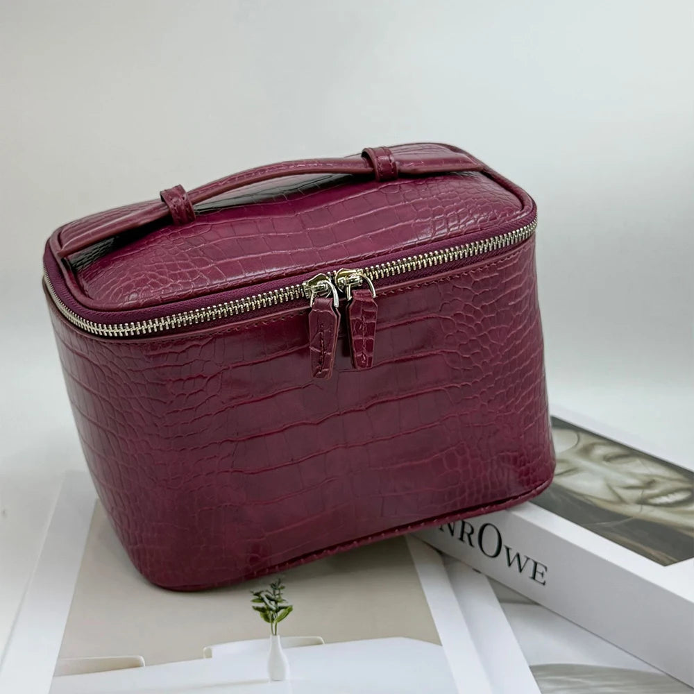 Customized Name 'Crocodile Pattern' Leather Portable Large-Capacity Multi-Zone Storage Makeup Bag Storage Bag