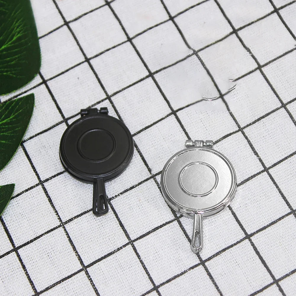1Pcs 1/12 Dollhouse Miniature Accessories Mini Waffle Mold Frying Pan Food Model Toys for Doll House Decoration