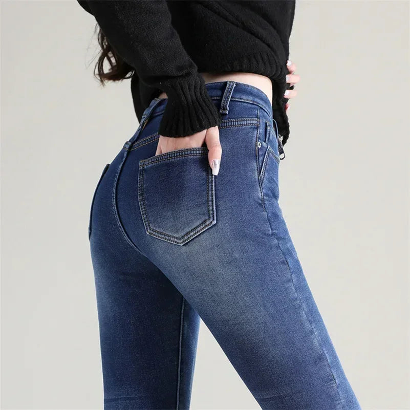 Lady Plush Thermal Jeans Winter Snow Warm Stretch Thin Jeans Women Fleece Pencil Pants Fashion Straight Leg Denim Trousers