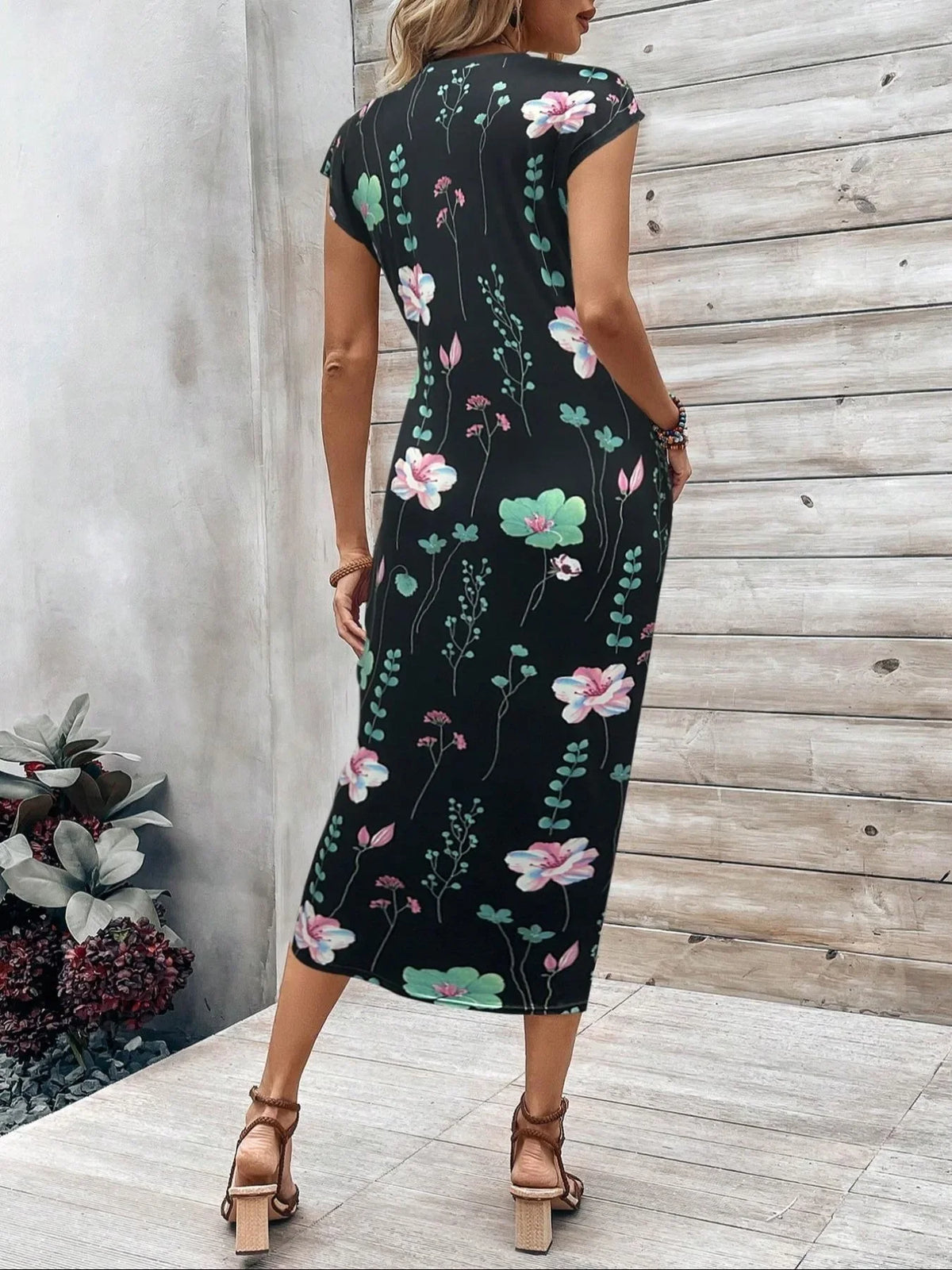 Retro leopard print dress with round neck covered sleeves twisted sides waist cinching, slim fit, hip hugging women's clothing