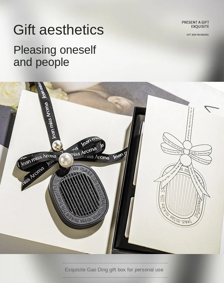 Car Fragrance Diffuser Natural Scented Car Perfume Pendant Decorate long-lasting aromatherapy fragrance piece car deodorization