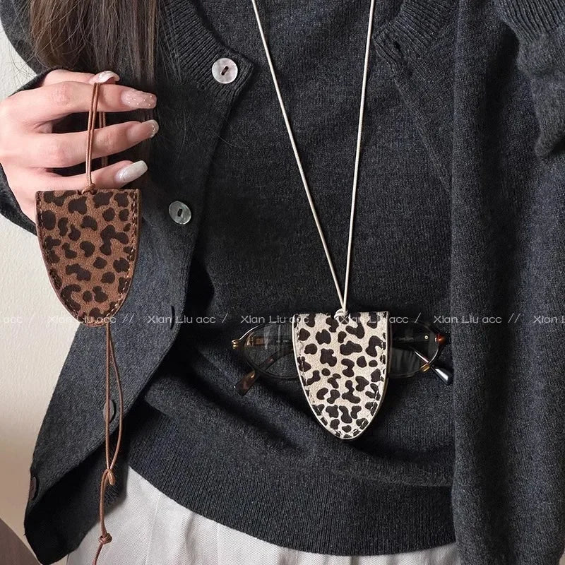 Leopard Print Eyeglasses Storage Bag Durable Hanging Neck Clip Easy Access Protection Simple Pendant Design