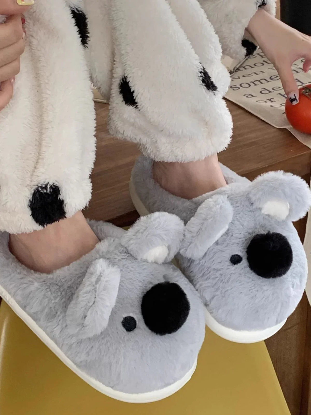 Women Winter new three-dimensional koala design Slippers Casual Soft Heel Platform Fur Warm Indoor Comfortable Man Home Slippers