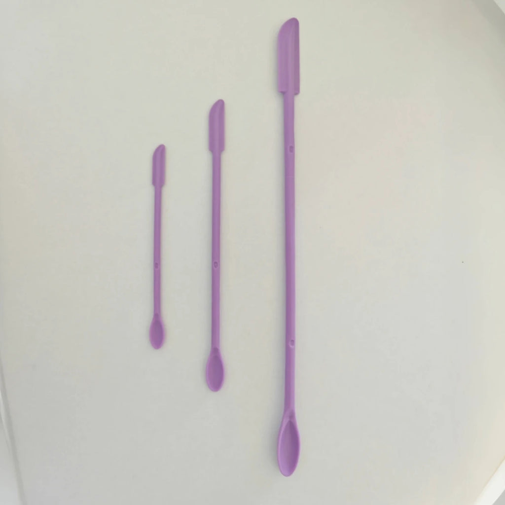 3 Mini Beauty Scrapers, Used for Cosmetics, to Scrape Out the Last Drop of Lotion or Cream from Narrow Bottles and Cans, Small Scrapers