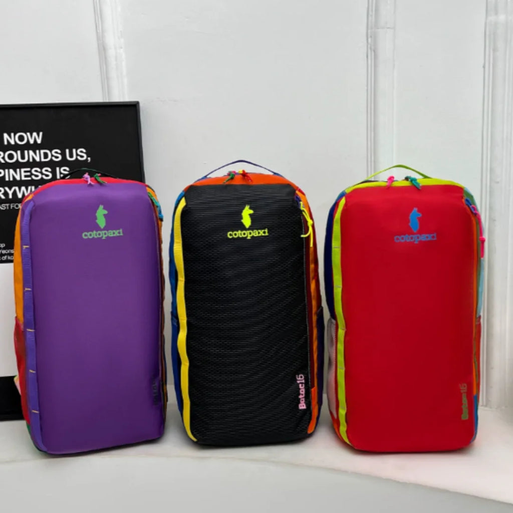 Women's Lightweight Outdoor Sports Backpack Large Capacity Travel Hiking Mountain Climbing Bag Camel Dopaamine Daypack
