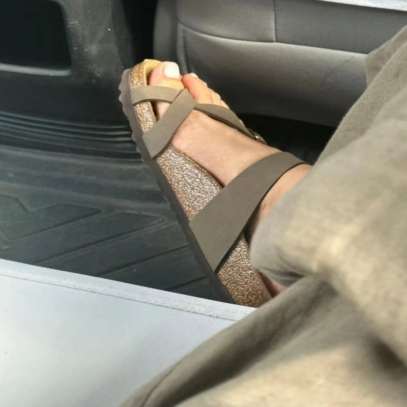 Summer Ins Hot Slippers New Women Cork Clogs Slippers Footbed Beach Sandals Outdoor Suede Clogs Sandals with Adjustable Buckle