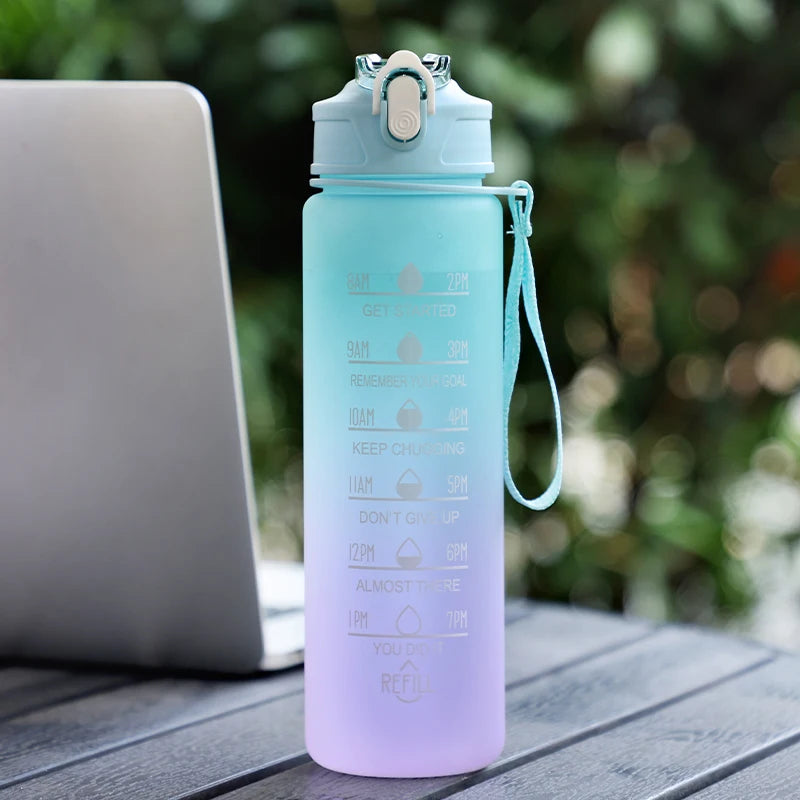 Graduated Straw Cup with Large Capacity of 800ml, Suitable for Sports and Outdoor Activities, Cute and Portable Sports Camping Cup, Water Bottle, Suitable for Students and Girls, Gift for Best Friends