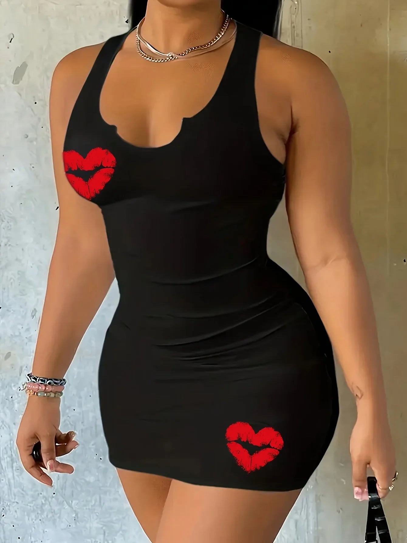 2026 casual and fashionable women's clothing - round neck solid color sexy lip print sleeveless hip hugging dress short skirt