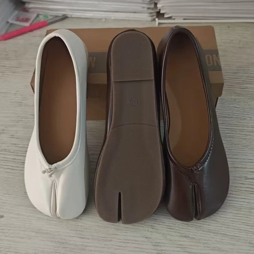 Japanese Style Tabi Ninja Shoes Women Cozy Leather Flats Split Hoof Toe Loafers Femme Mary Jeans Mocasines Ladies Ballerina Shoe