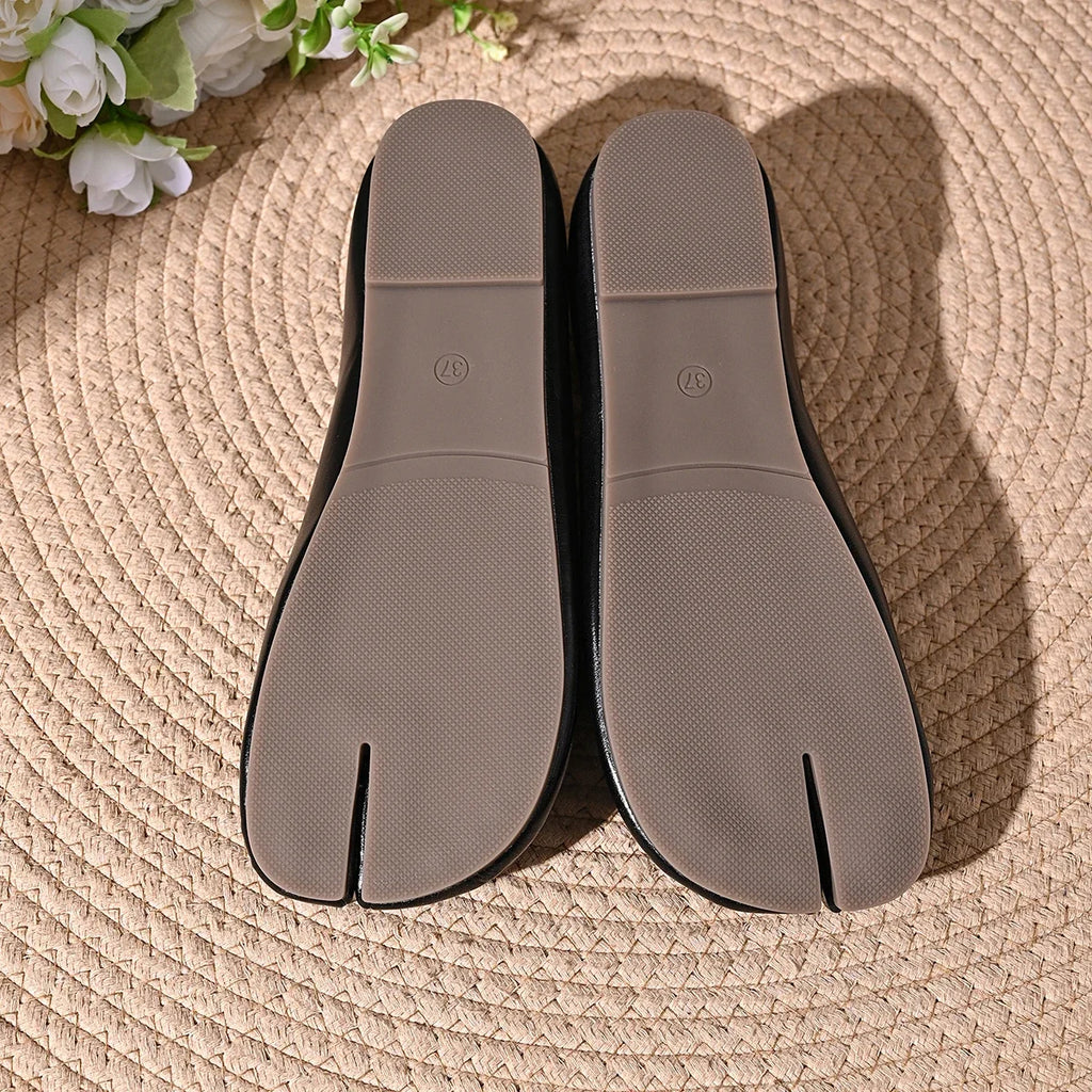 Japanese Style Tabi Ninja Shoes Women Cozy Leather Flats Split Hoof Toe Loafers Femme Mary Jeans Mocasines Ladies Ballerina Shoe