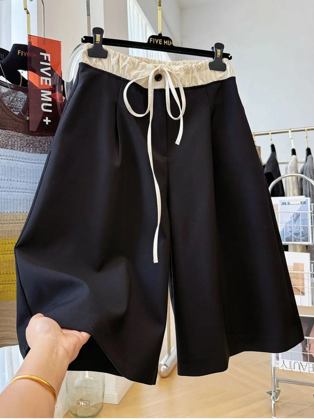 Women's Black Wide-Leg Shorts Contrast Elastic Waist Drawstring Loose Fit Casual Summer Bot