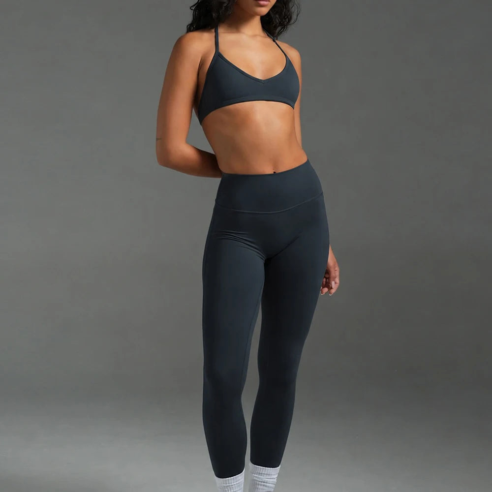 2PCS Women Yoga Set Solid Color Beautiful Back Hanging Neck Bra with Chest Pad Quick-Dry Fitness Running Shorts Yoga Set