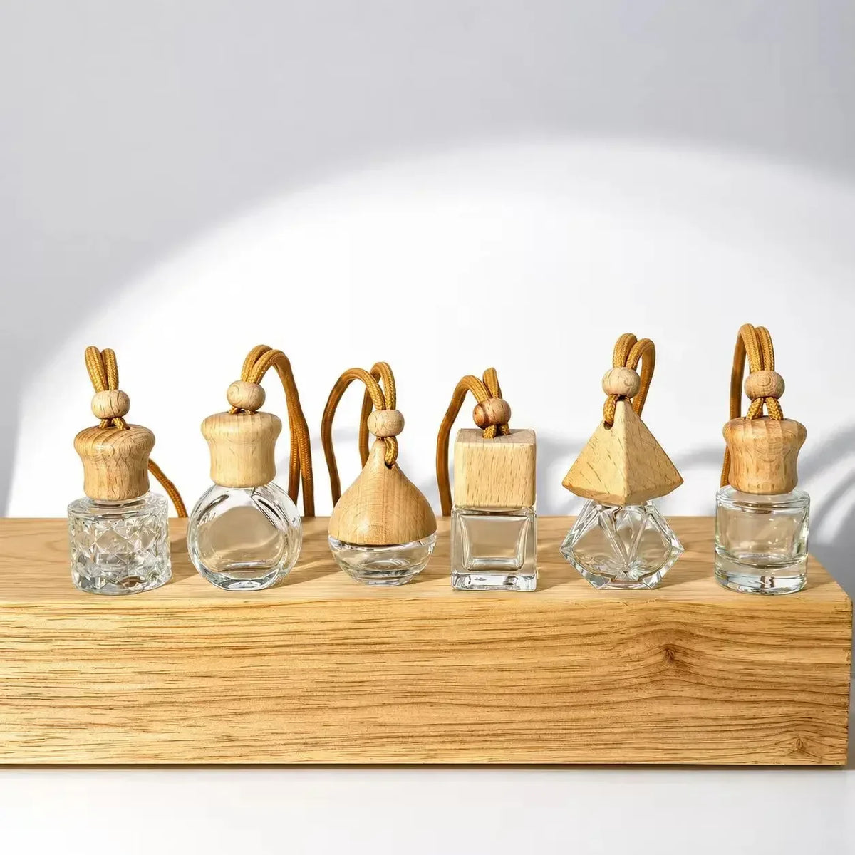 Car Air Freshener Pendant Perfume Glass Bottle With Wooden Caps Refillable Car Essential Oil Diffuser Bottle