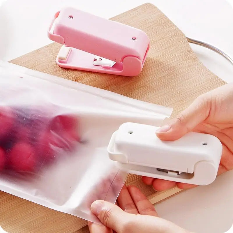 Portable Snack Sealer for Battery Powered Food Preservation Anti Oxidation