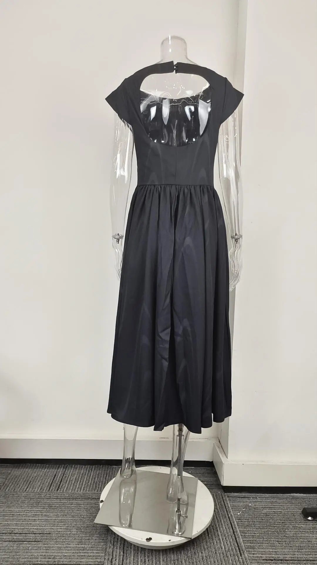 Elegant Pure Color Backless Slimming Dress Summer 2026 New Arrival Women's Fashion High Waist Floor Length No Sleeve