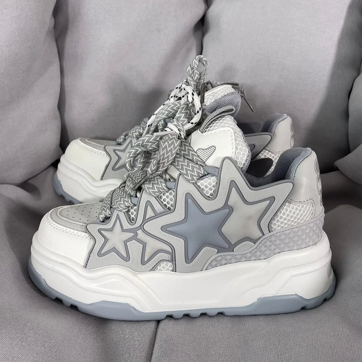 Autumn and Winter New Platform 2024 Height Increasing Comfortable Versatile Couple Casual Shoes