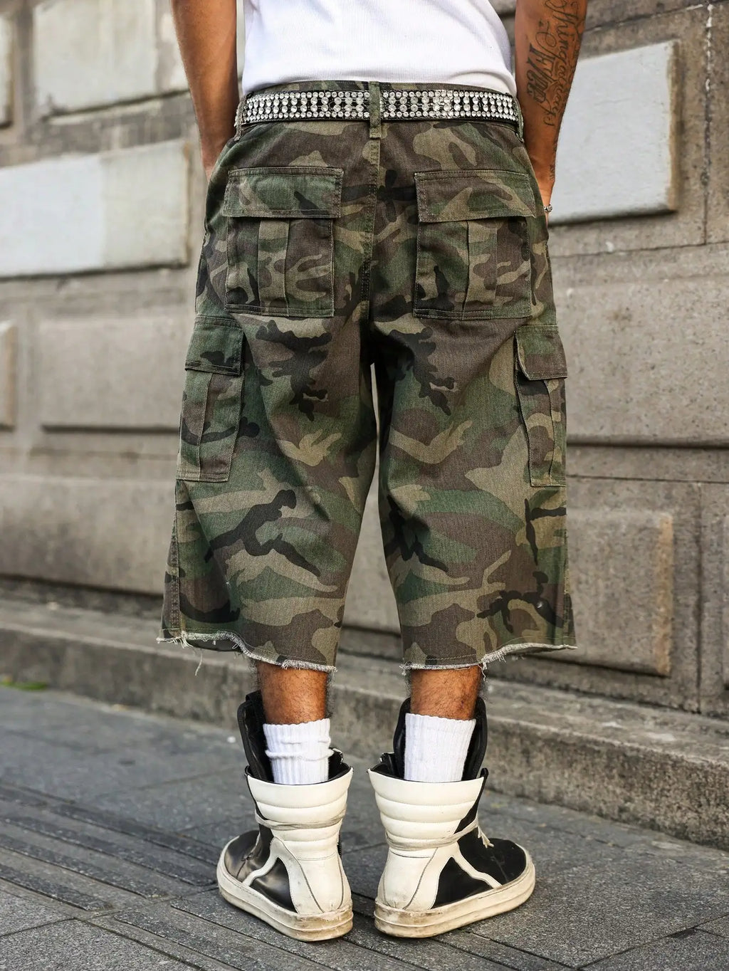 Men's summer denim shorts. Camouflage cargo pants. Multi - pocket design. Street fashion trend. Daily leisure