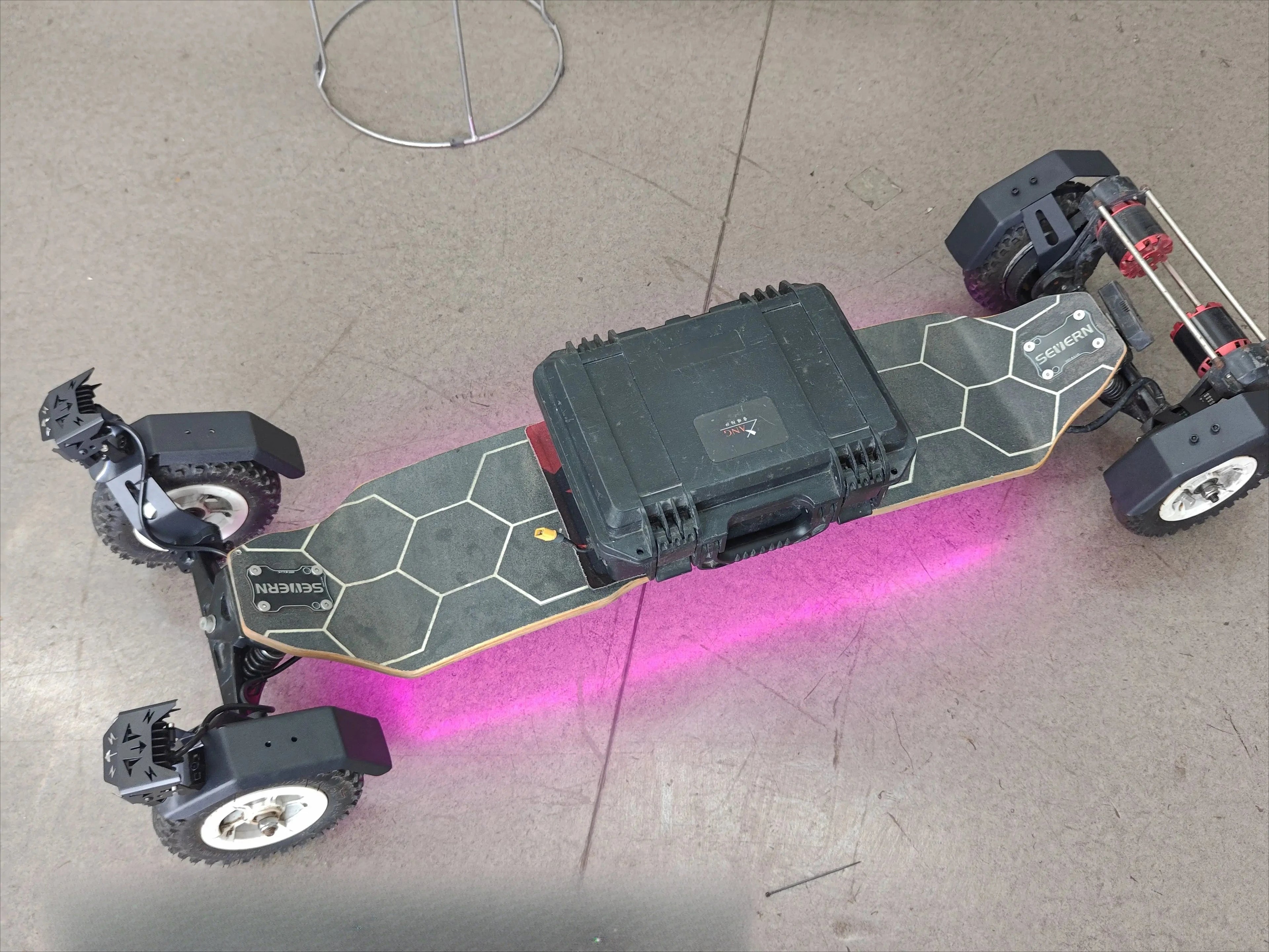 2025 new electric off-road skateboard fender waterproof board