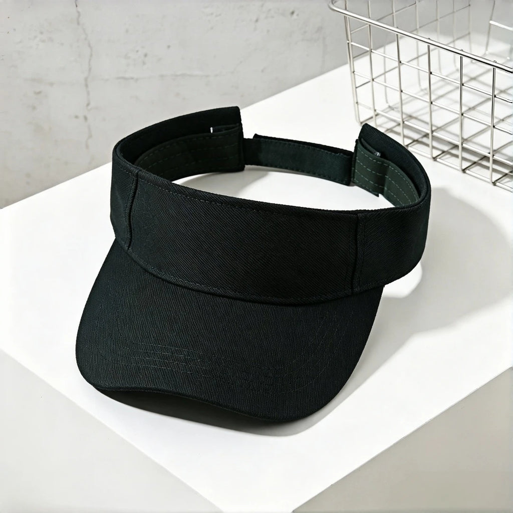 Solid-color brimless sun hat with adjustable snap fasteners. Sporty sun hat suitable for both men and women. Lightweight basebal