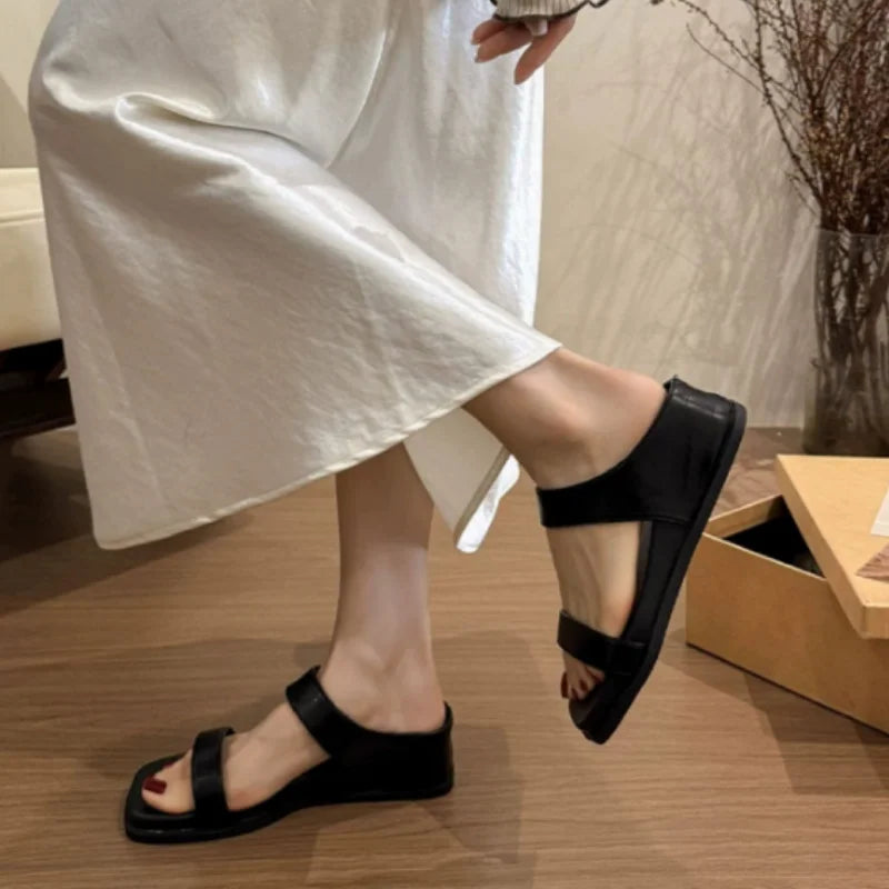 Women Flat Sandals Square Toe Double Band Slides Open Toe Slip On Casual Mules Summer Beach Outdoor Slippers