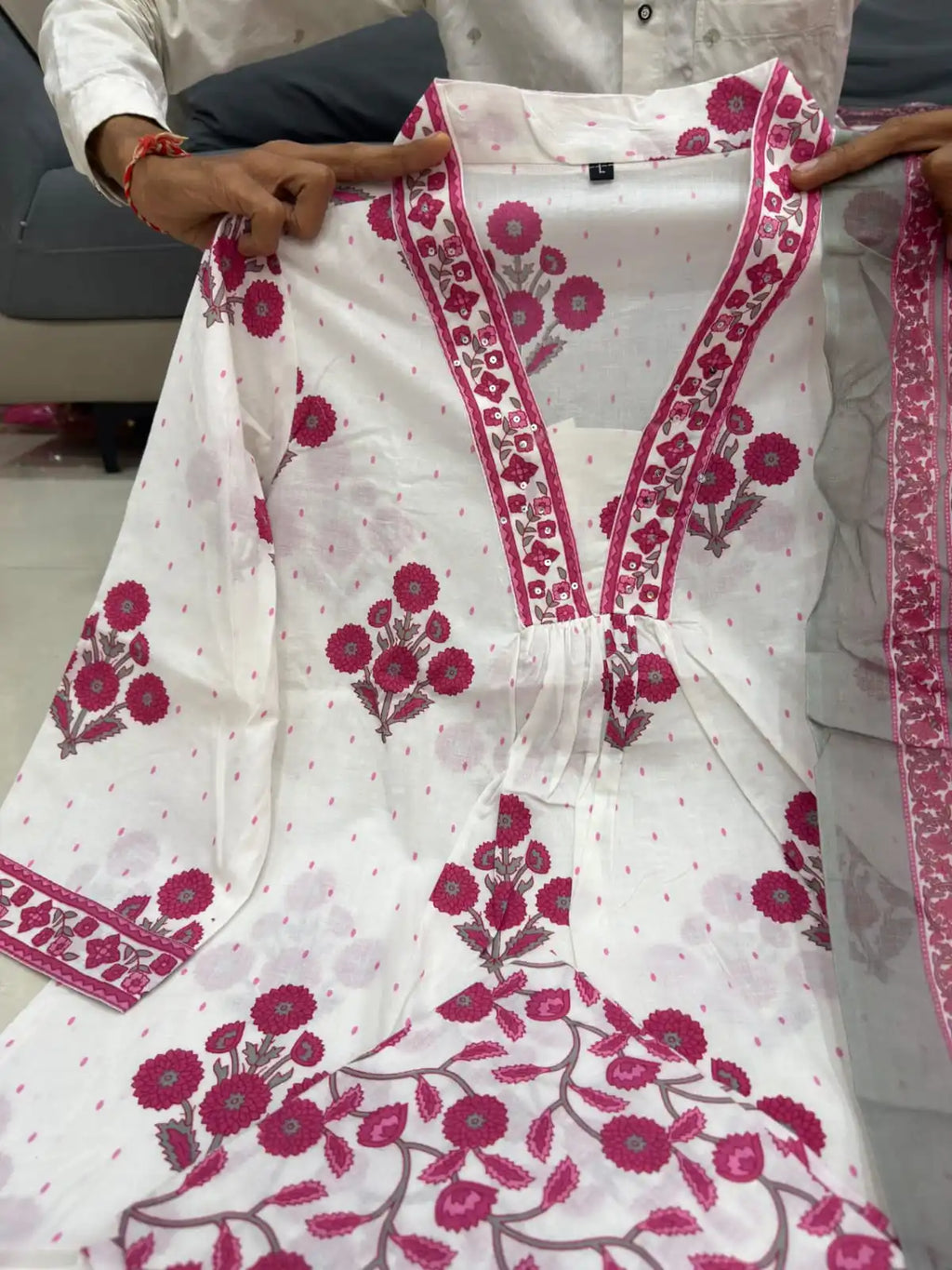 Hot Selling Traditional Indian Style Cotton Anarkali Suit Gown With Designer Dupatta for Women Party Wear Dress for Womens
