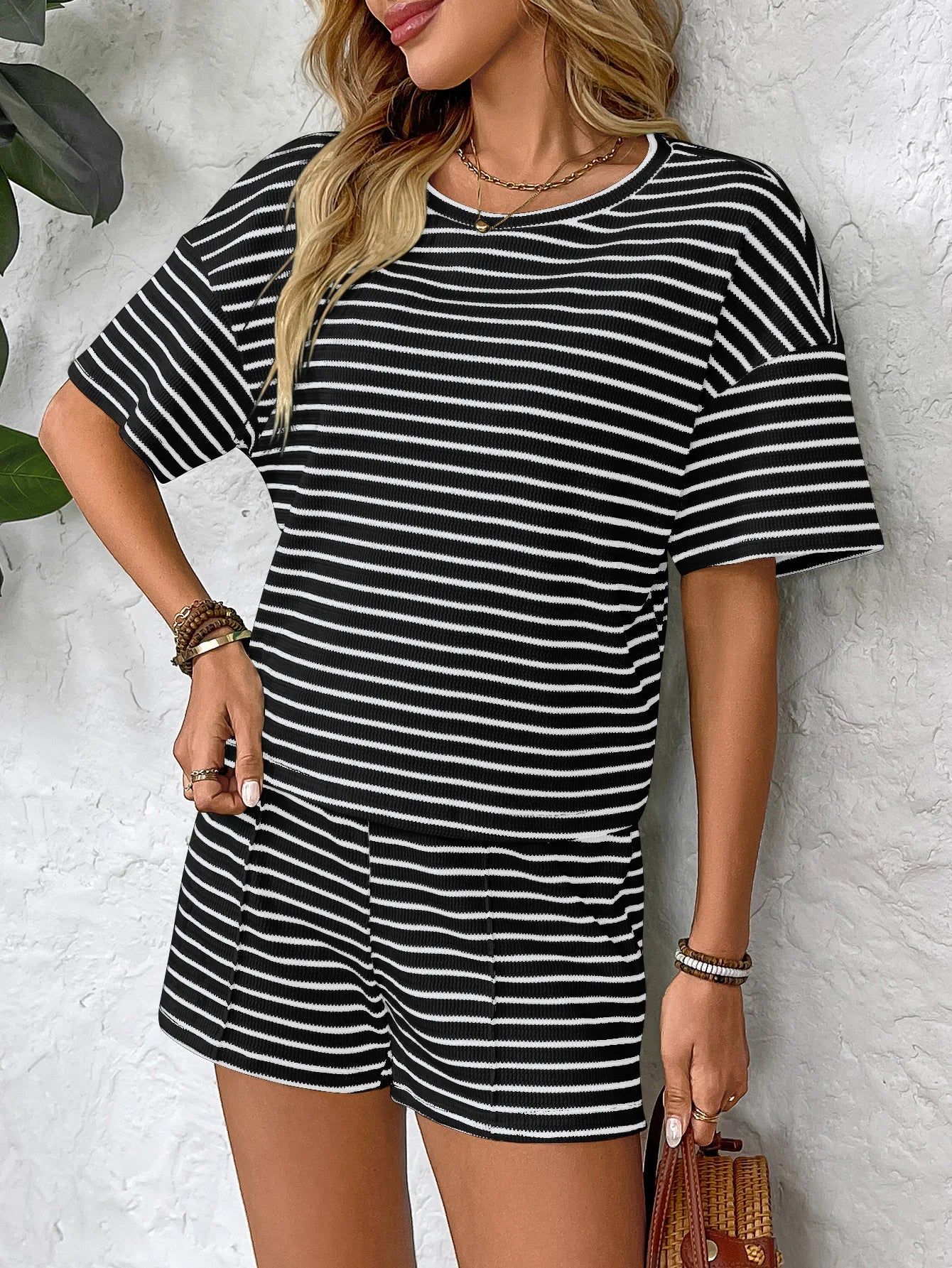 Women's Vacation Fashion Casual Suit Solid Summer Knit Shorts And T Shirts Tops Two Piece Sets 2025 Lady Street Leisure Sets